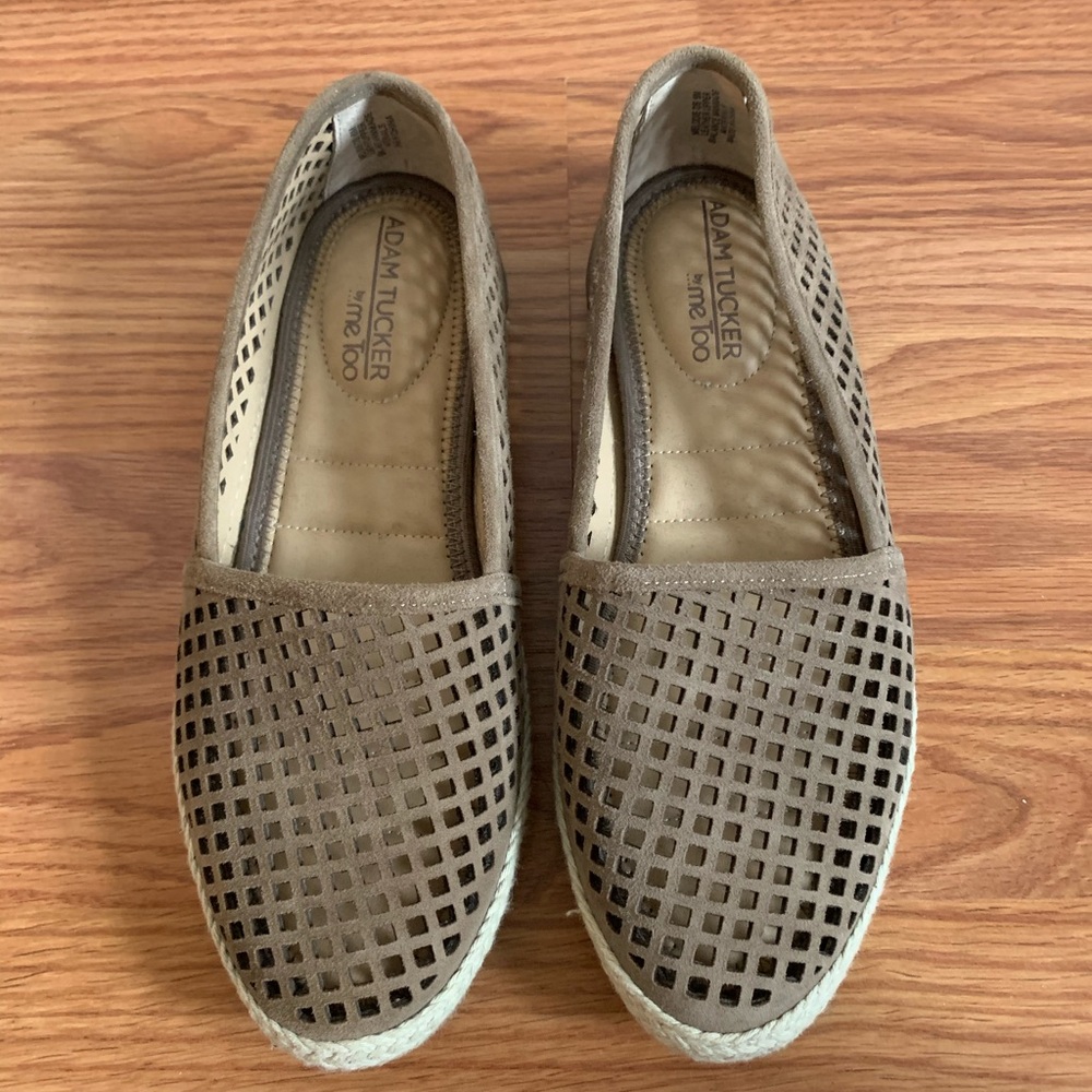 Adam Tucker Me Too - size 6 women’s slip ons